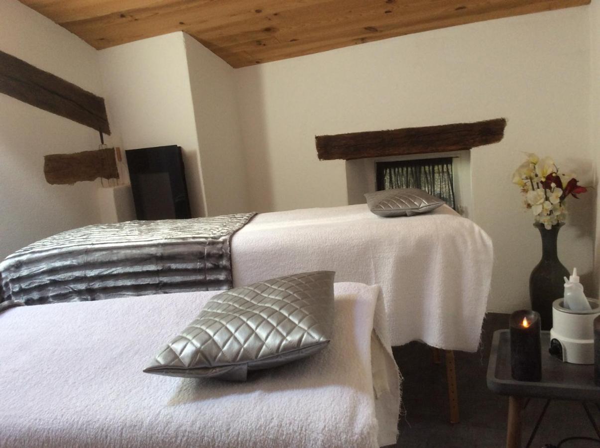 Le Clos Pastel D'hotes & Bed & Breakfast