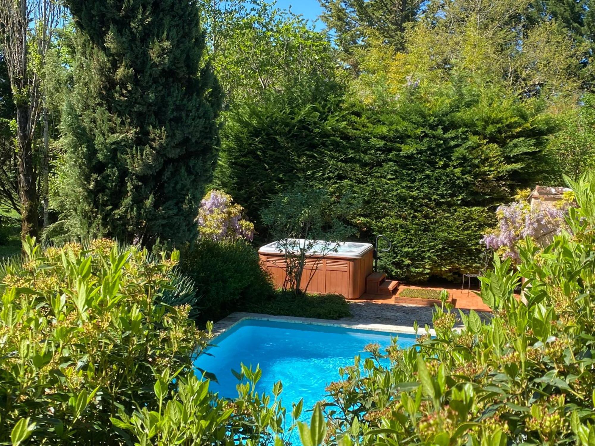 Bed & Breakfast Le Clos Pastel D'hotes & 3*