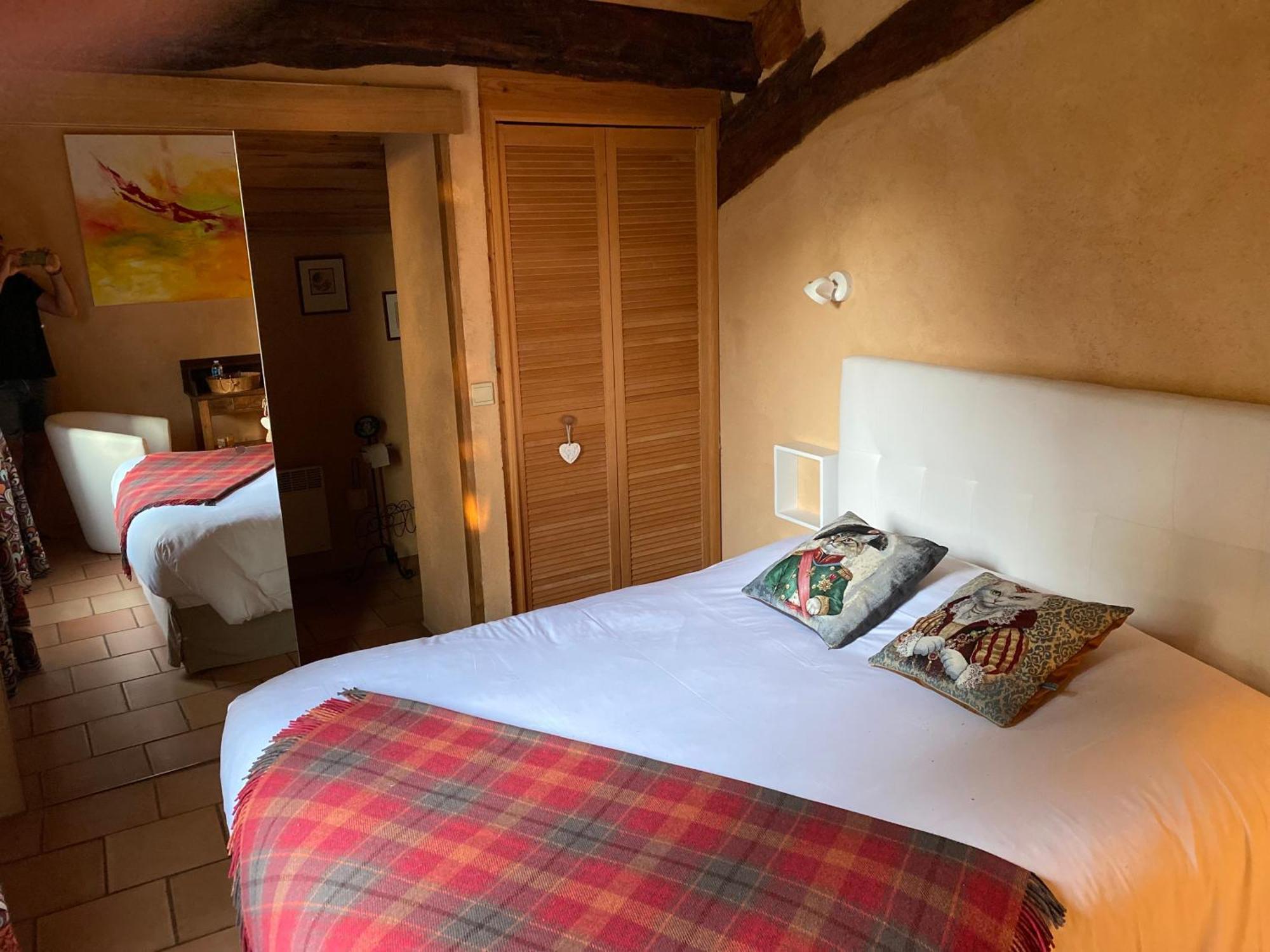 Bed & Breakfast Le Clos Pastel D'hotes & Virac